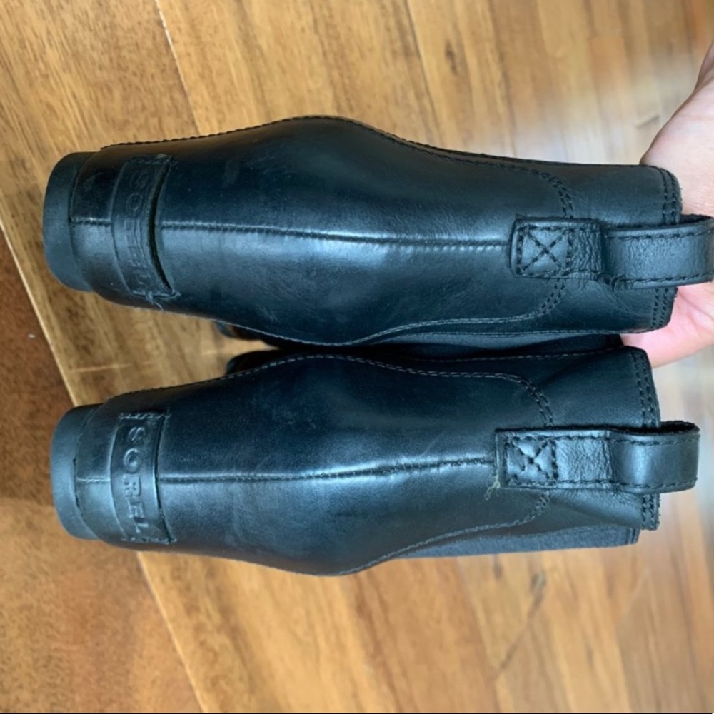 Sorel wedge boot size 8